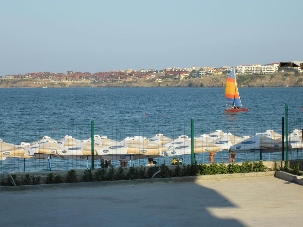 Hotel Gaia Sozopol Exterior photo